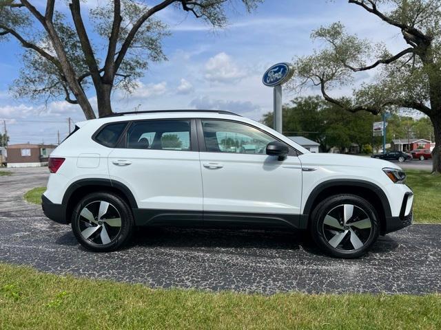 2024 Volkswagen Taos