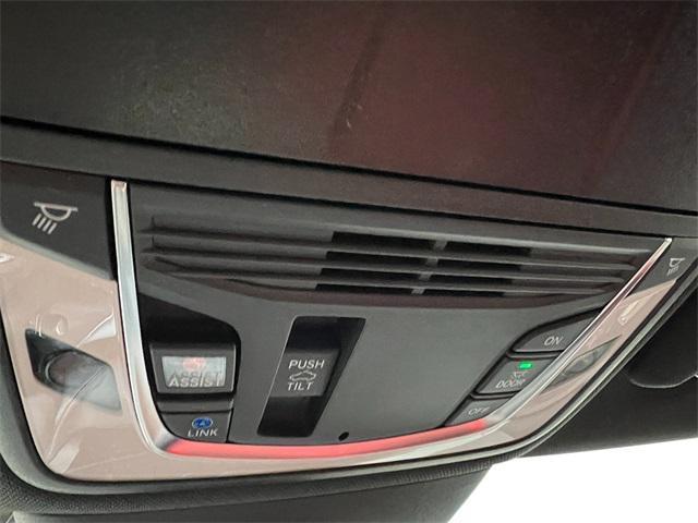 Photo of 2025 Majestic Acura TLX