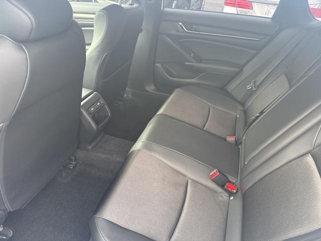 Photo of 2022 Platinum White Pearl Honda Accord