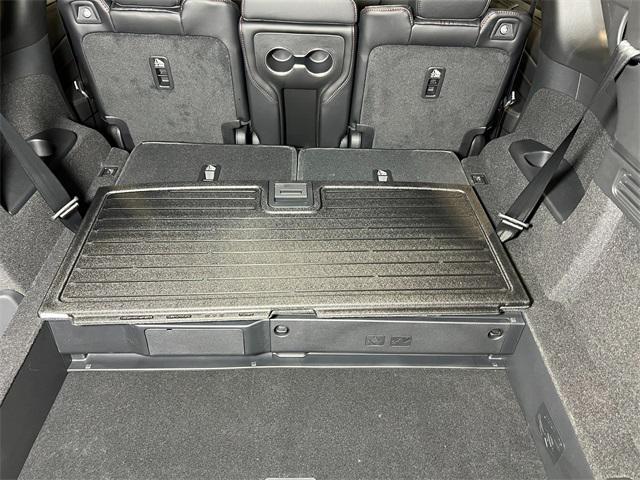 Photo of 2026 Solar Silver Metallic Acura MDX