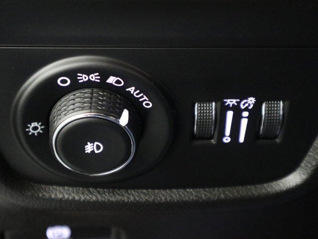 Photo of 2024 Silver Zynith Jeep Grand Cherokee L
