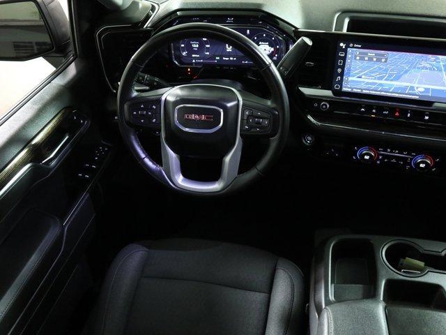 Photo of 2024 Onyx Black GMC Sierra 1500
