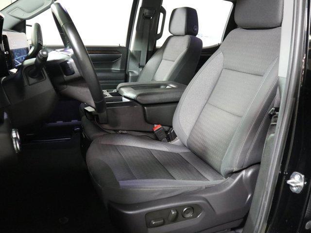 Photo of 2024 Onyx Black GMC Sierra 1500
