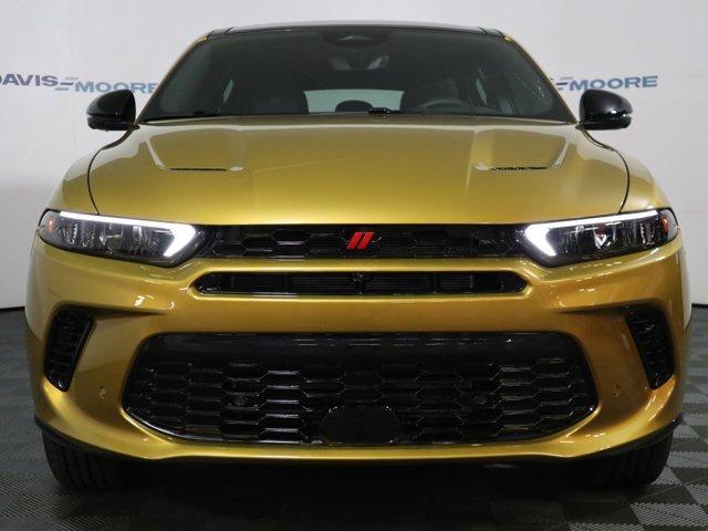 Photo of 2024 Gold Dodge Hornet