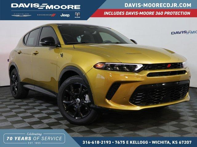 Photo of 2024 Gold Dodge Hornet