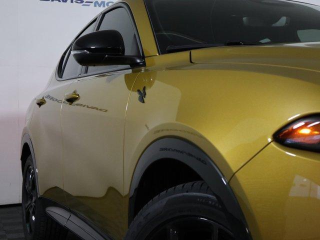 Photo of 2024 Gold Dodge Hornet