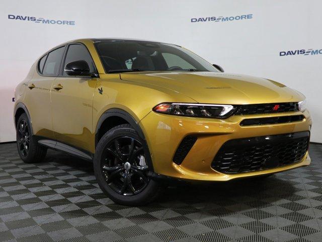 Photo of 2024 Gold Dodge Hornet