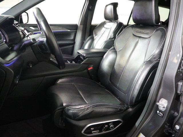 Photo of 2021 Metallic Jeep Grand Cherokee L