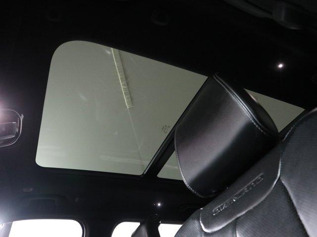 Photo of 2021 Metallic Jeep Grand Cherokee L