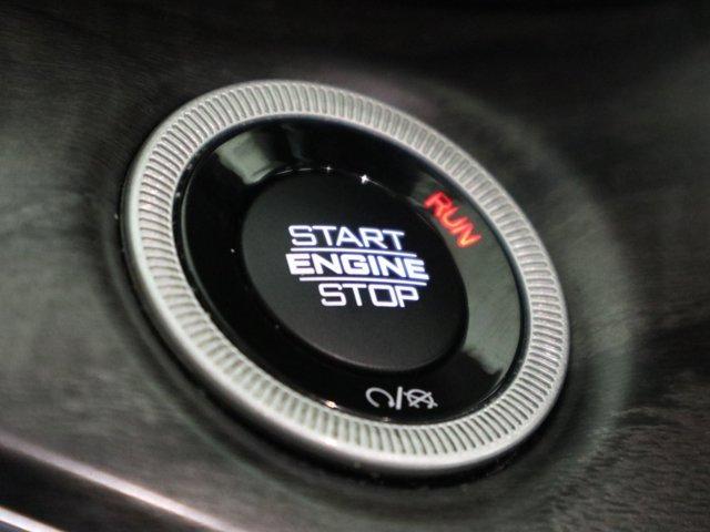Photo of 2021 Metallic Jeep Grand Cherokee L