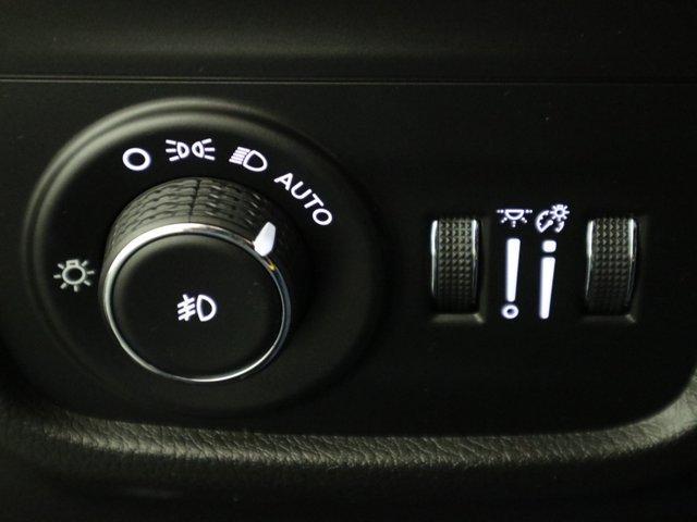 Photo of 2021 Metallic Jeep Grand Cherokee L