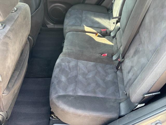 Photo of 2015 Gun Metallic Nissan Rogue