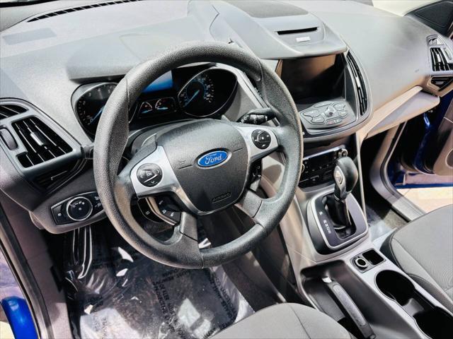 Photo of 2013 Deep Impact Blue Ford Escape