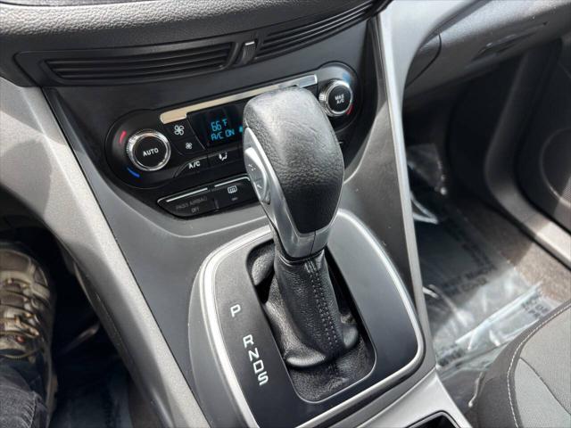 Photo of 2013 Deep Impact Blue Ford Escape
