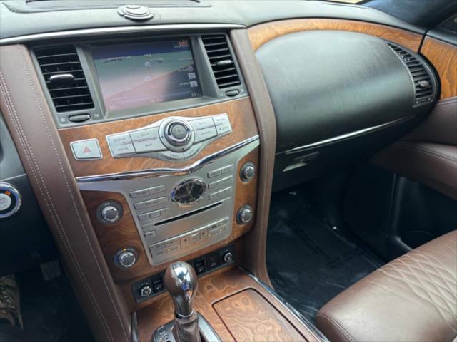 Photo of 2016 Majestic White INFINITI QX80