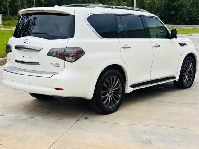Photo of 2016 Majestic White INFINITI QX80