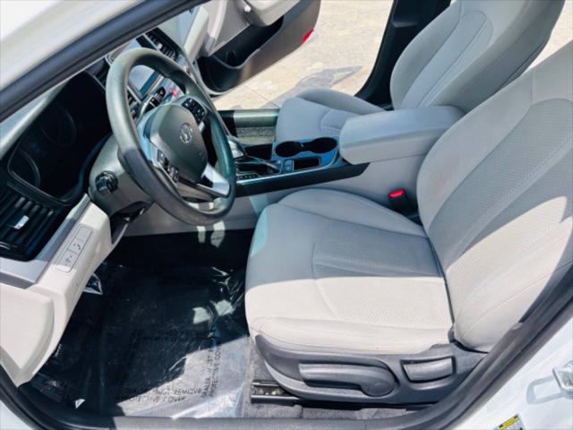 Photo of 2019 Quartz White Pearl Hyundai SONATA