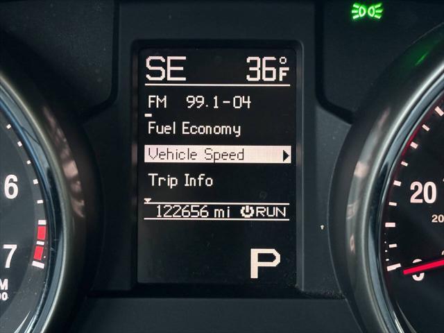 Photo of 2013 Brilliant Black Crystal Pearlcoat Jeep Grand Cherokee