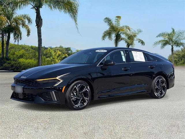 Photo of 2025 Aurora Black Pearl Kia K5