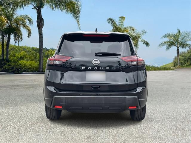 Photo of 2024 Super Black Nissan Rogue