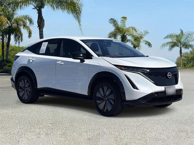 Photo of 2023 Everest White Pearl Tricoat Nissan ARIYA