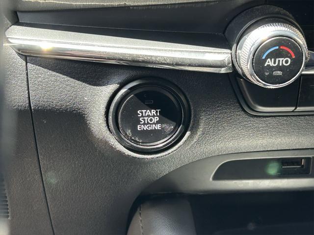 Photo of 2019 Snowflake White Pearl Mica Mazda Mazda3