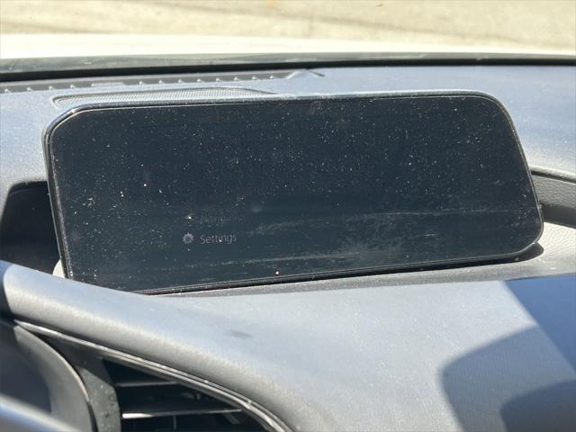 Photo of 2019 Snowflake White Pearl Mica Mazda Mazda3