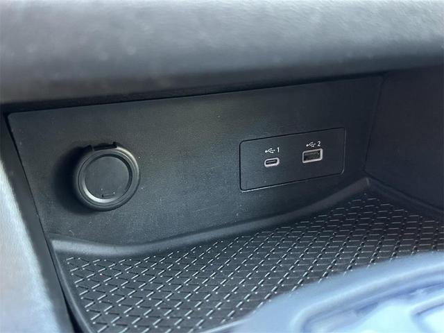 Photo of 2022 Brilliant Silver Metallic Nissan Pathfinder