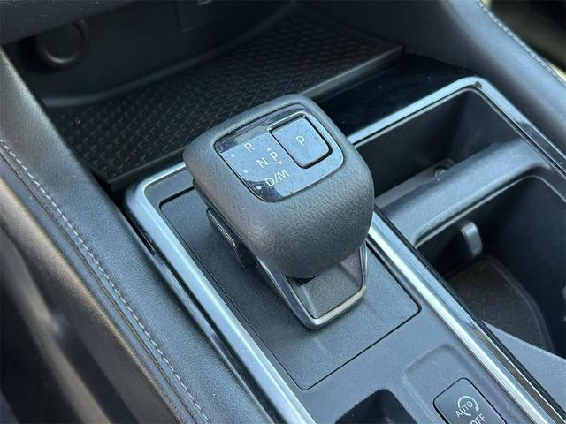 Photo of 2022 Brilliant Silver Metallic Nissan Pathfinder