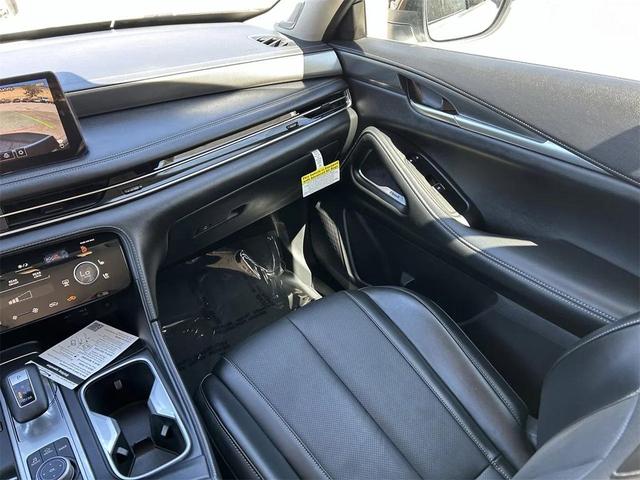 Photo of 2026 Radiant White INFINITI QX60