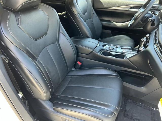 Photo of 2026 Radiant White INFINITI QX60