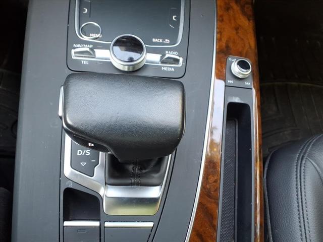 Photo of 2018 Brilliant Black Audi Q5