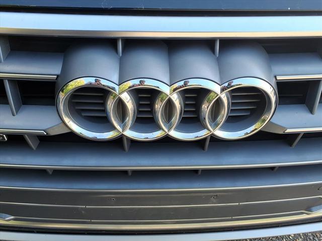 Photo of 2018 Brilliant Black Audi Q5