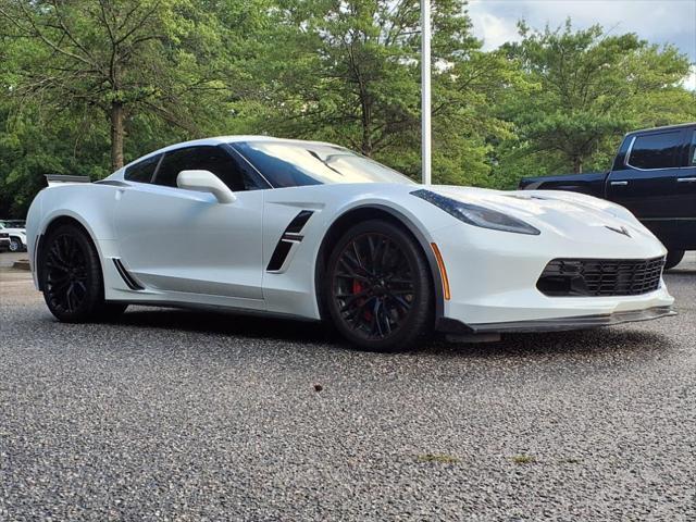 Photo of 2017 Arctic White Chevrolet Corvette