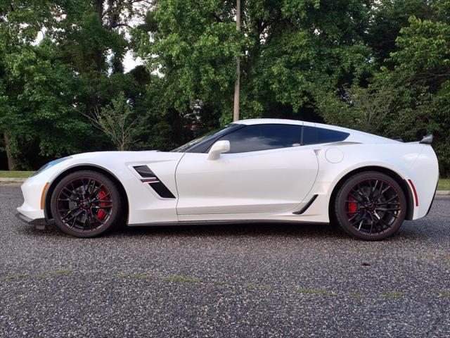 Photo of 2017 Arctic White Chevrolet Corvette