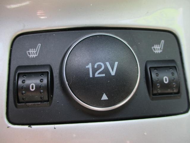 Photo of 2013 WHITE PLATINUM Ford Escape
