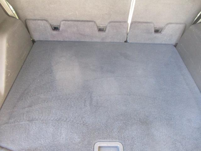 Photo of 2013 WHITE PLATINUM Ford Escape