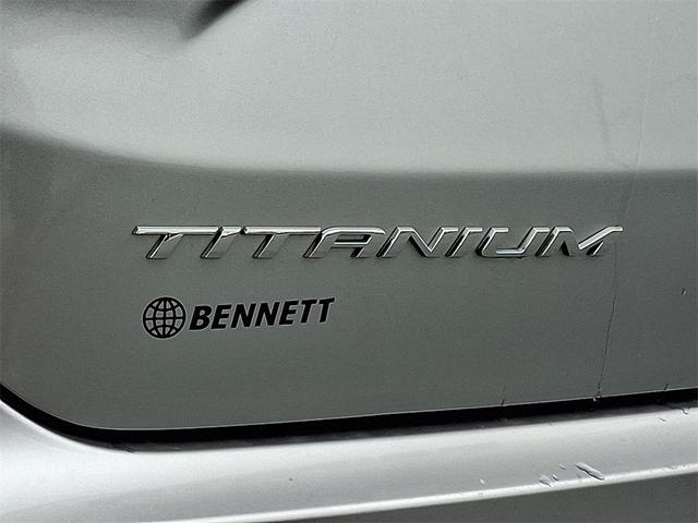 Photo of 2024 Silver Metallic Ford Edge