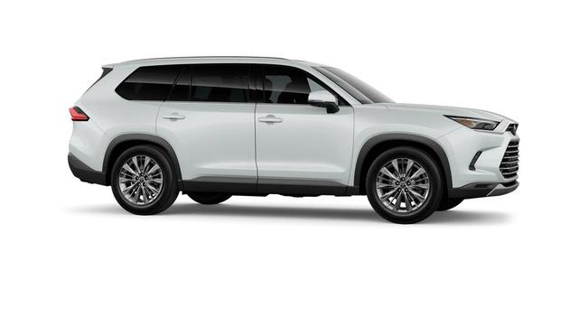 Photo of 2026 White Toyota Grand Highlander