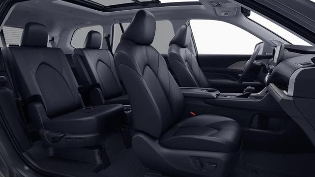 Photo of 2025 Gray Toyota Grand Highlander
