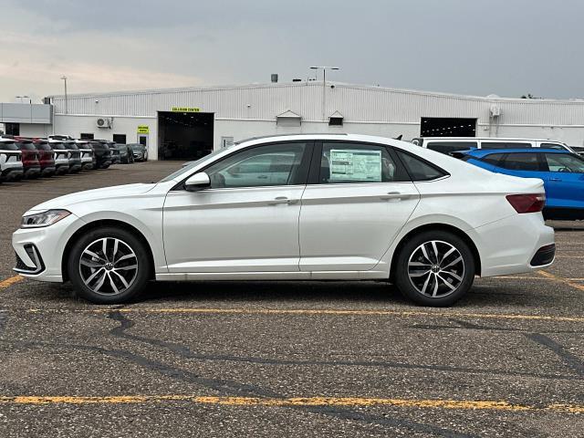 Photo of 2025 Deep Black Pearl Volkswagen Jetta