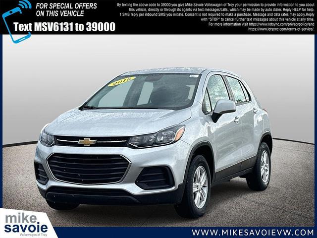 Photo of 2018 Silver Ice Metallic Chevrolet Trax