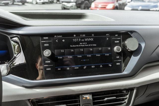 Photo of 2022 Blue Volkswagen Taos