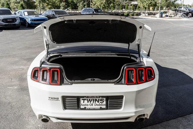Photo of 2014 Black Ford Mustang