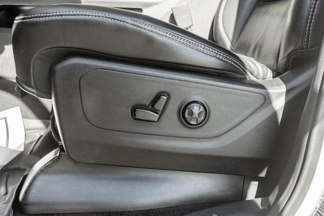 Photo of 2019 Bright White RAM 1500