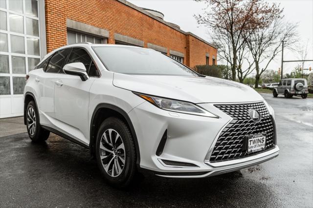 Photo of 2022 Eminent White Pearl Lexus RX 350