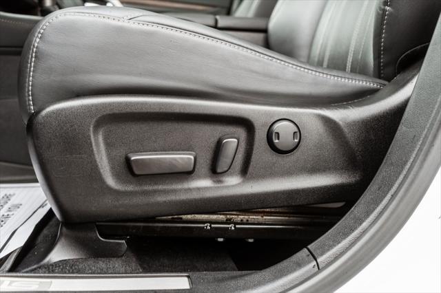 Photo of 2022 Eminent White Pearl Lexus RX 350