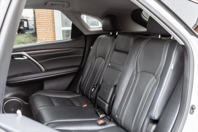 Photo of 2022 Eminent White Pearl Lexus RX 350