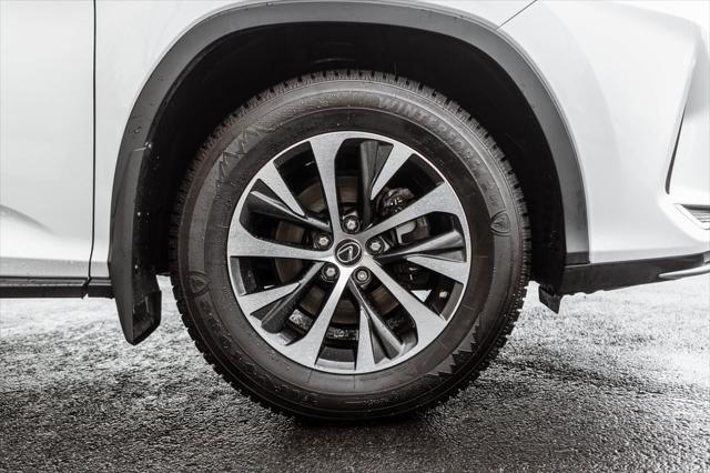 Photo of 2022 Eminent White Pearl Lexus RX 350