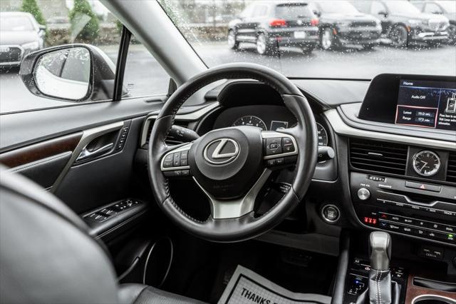 Photo of 2022 Eminent White Pearl Lexus RX 350